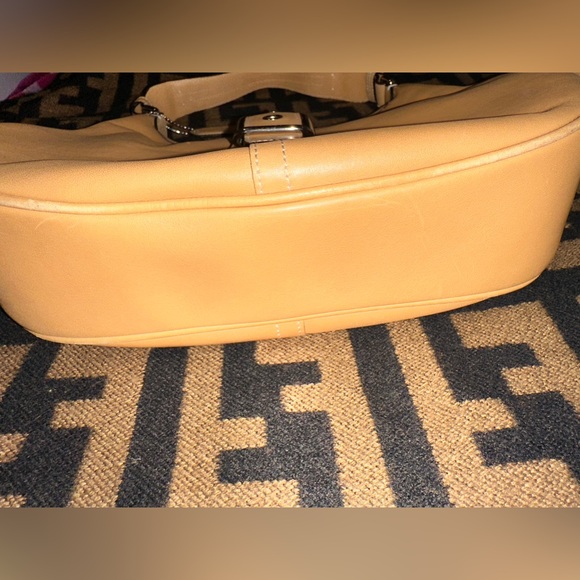 Authentic Vintage Coach shoulder Bag - Picture 16 of 16
